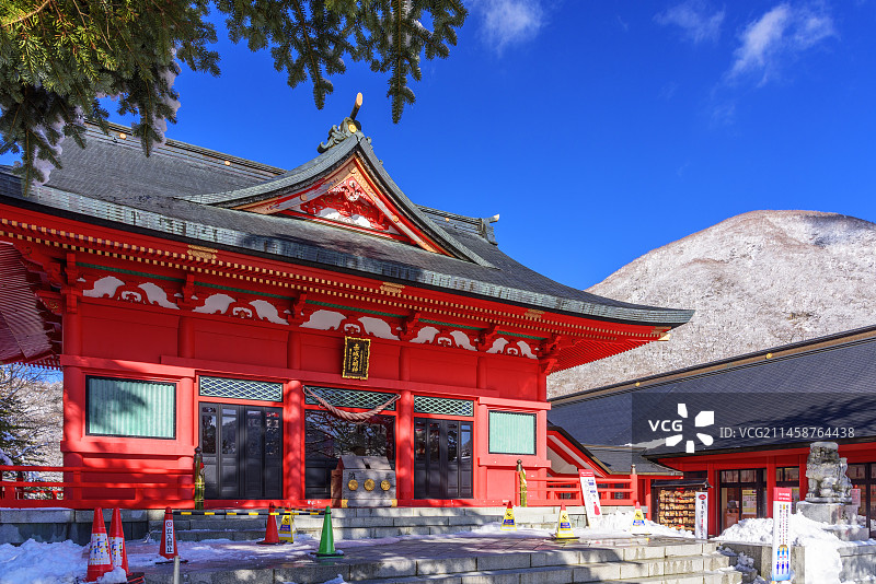 冬季群马县的赤城神社和赤城山图片素材