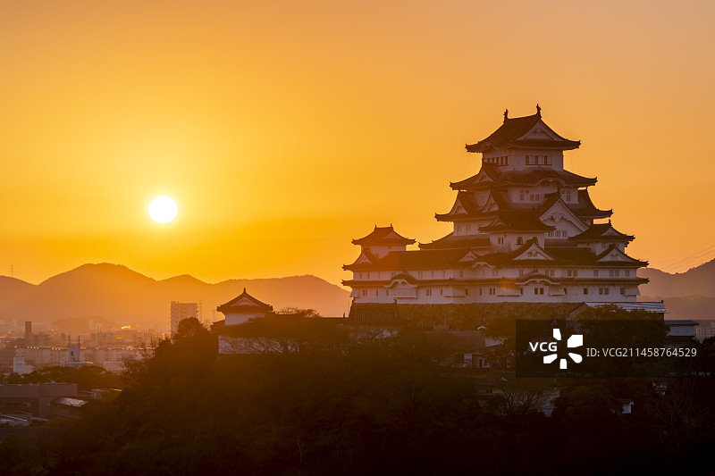 姬路城与日落图片素材