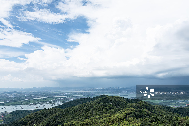 天空云彩 白云山脉 山峰云朵图片素材