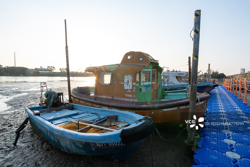 海南省海口市南渡江渔村码头图片素材