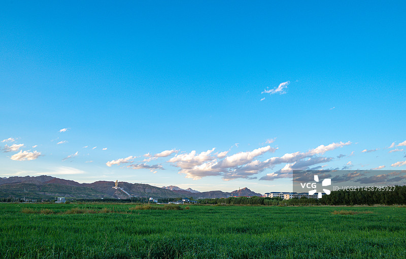巴彦淖尔乌拉特后旗阴山山脉图片素材