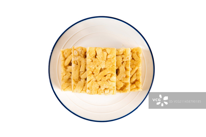 白色背景上的沙琪玛图片素材