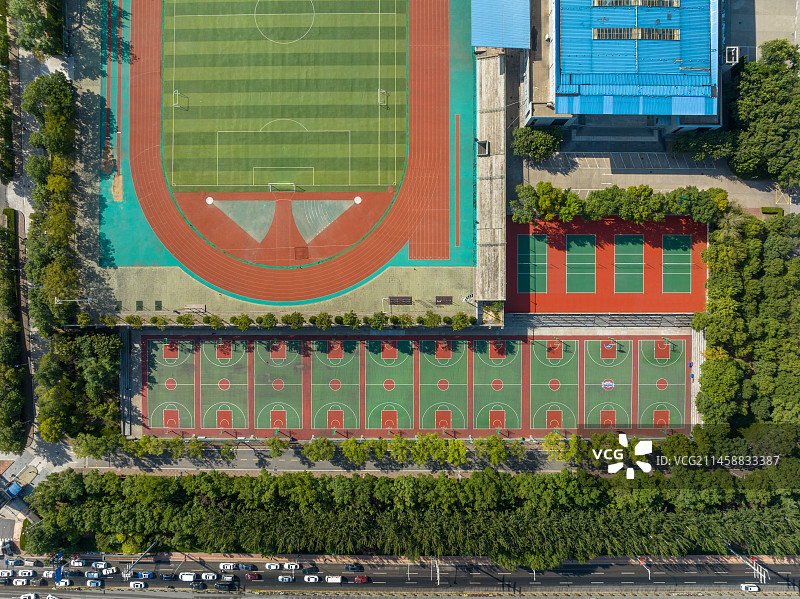 中国山东城市建设职业学院体育场航拍图片素材
