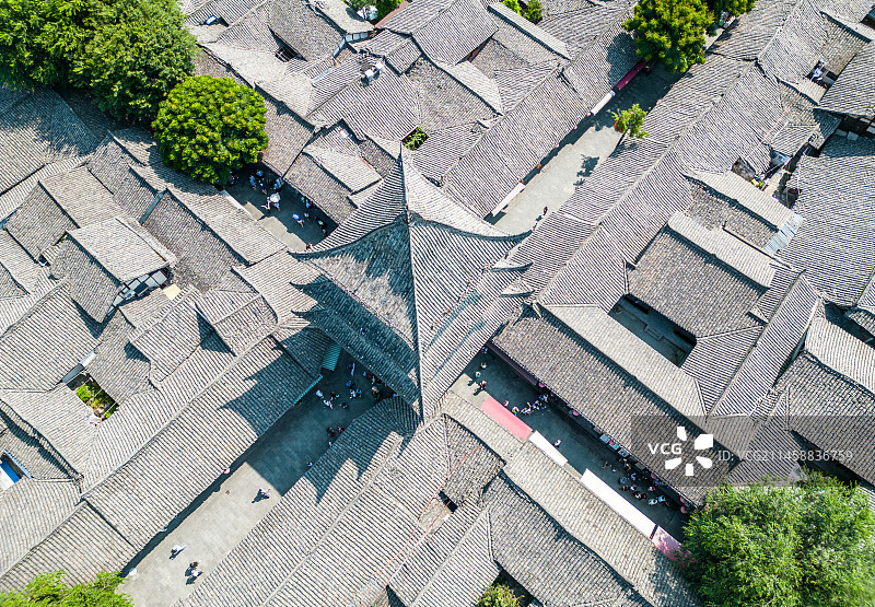 春节发源地中国四大古城之一，四川阆中古城高视角航拍古建筑街道图片素材