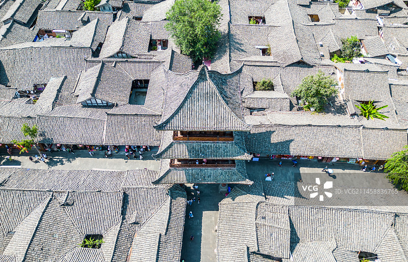 春节发源地中国四大古城之一，四川阆中古城高视角航拍古建筑街道图片素材