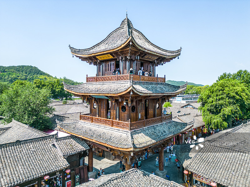 春节发源地中国四大古城之一，四川阆中古城高视角航拍古建筑街道图片素材