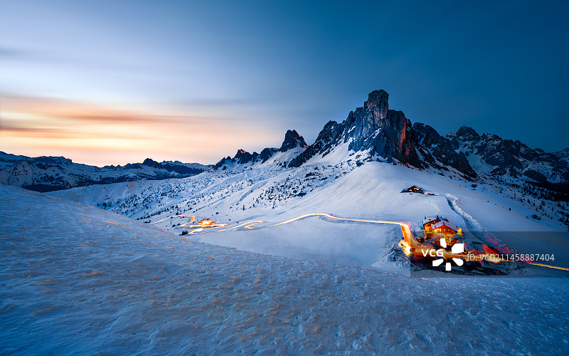 【冬日的阿尔卑斯山】图片素材