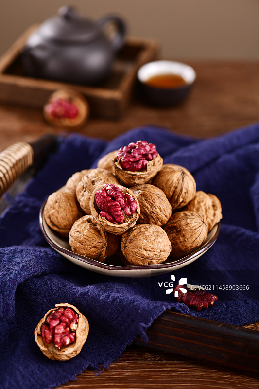 红衣核桃图片素材