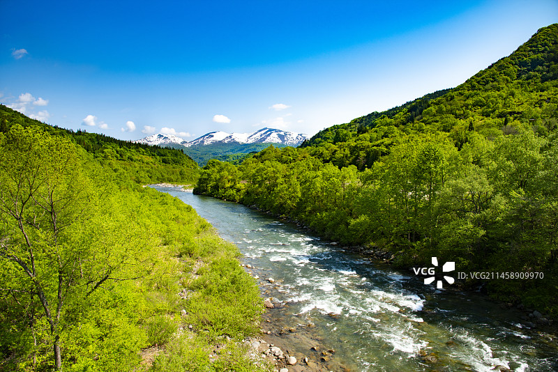日本山形县寒河江河与山图片素材