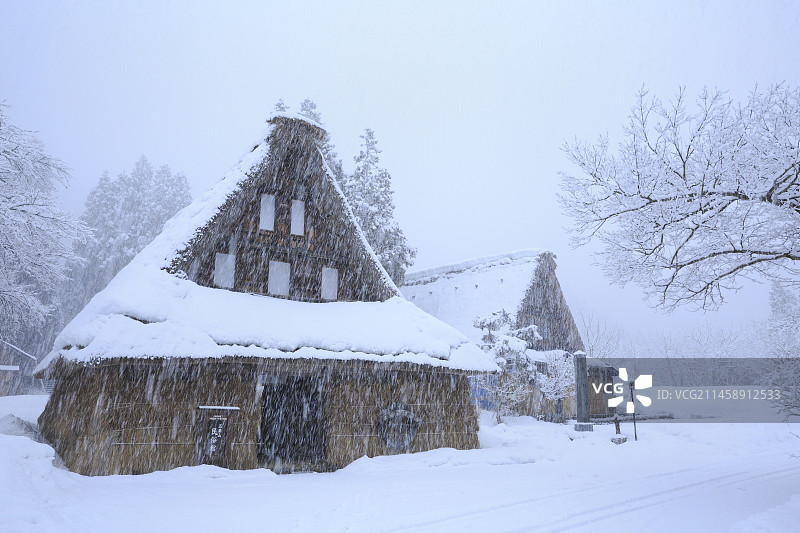 日本五箇山菅沼村雪景图片素材