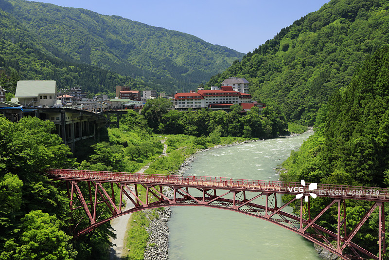 日本富山县宇奈月站山彦桥和黑部河图片素材