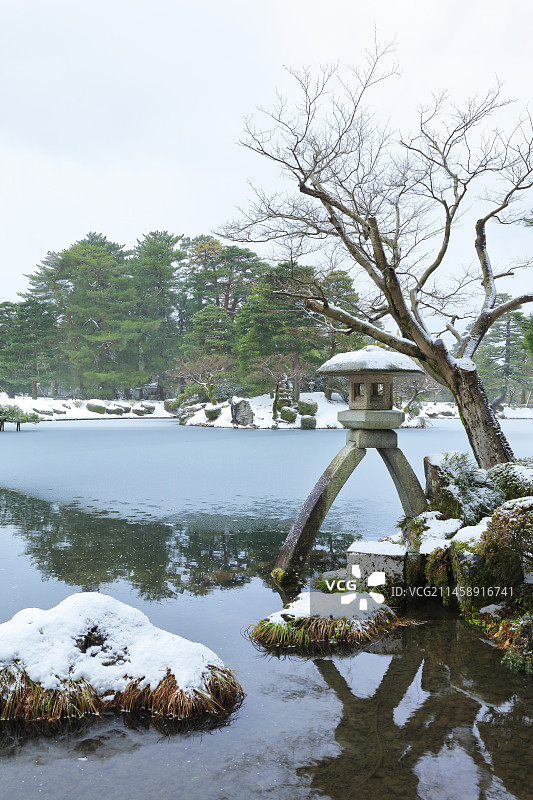 日本金泽兼六园雪景图片素材