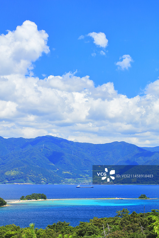 日本福井县敦贺湾的水岛图片素材