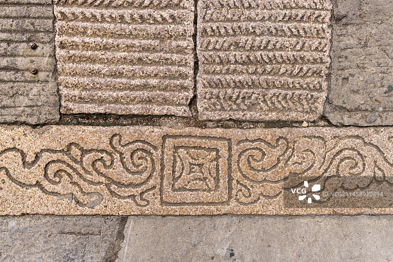 温州明代抗倭永昌堡内布政使祠（楼下派祠）旁石桥花纹图片素材