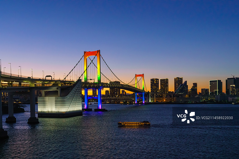 日本东京彩虹桥夜景图片素材
