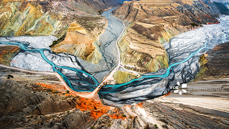新疆安集大峡谷震撼俯拍图片素材