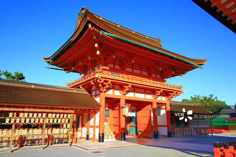 日本伏见稻荷大社神社楼门图片素材
