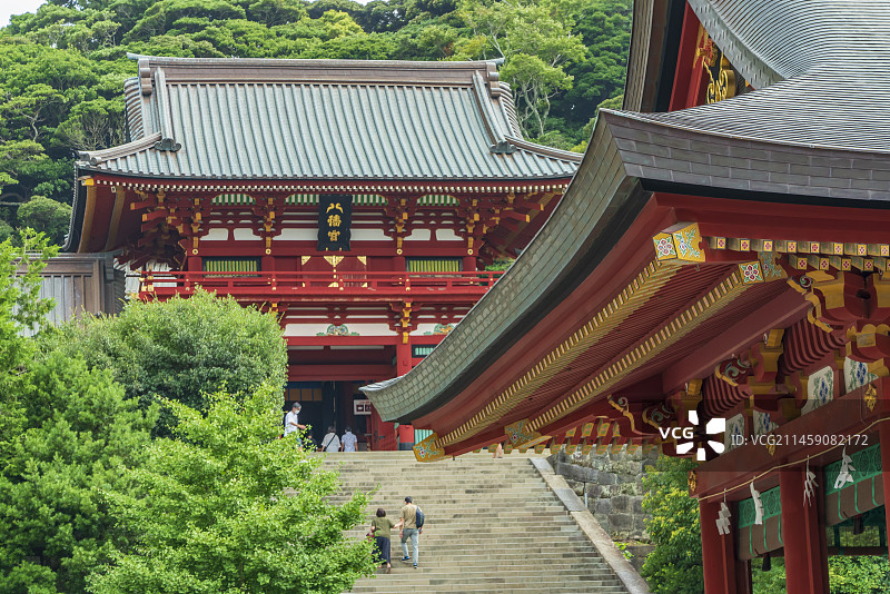 日本鹤冈八幡宫主殿和舞殿图片素材