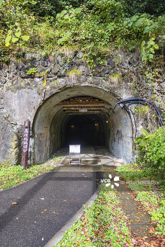日本新泻县佐渡市佐渡金山明治政府运营矿山的高户竖井入口图片素材