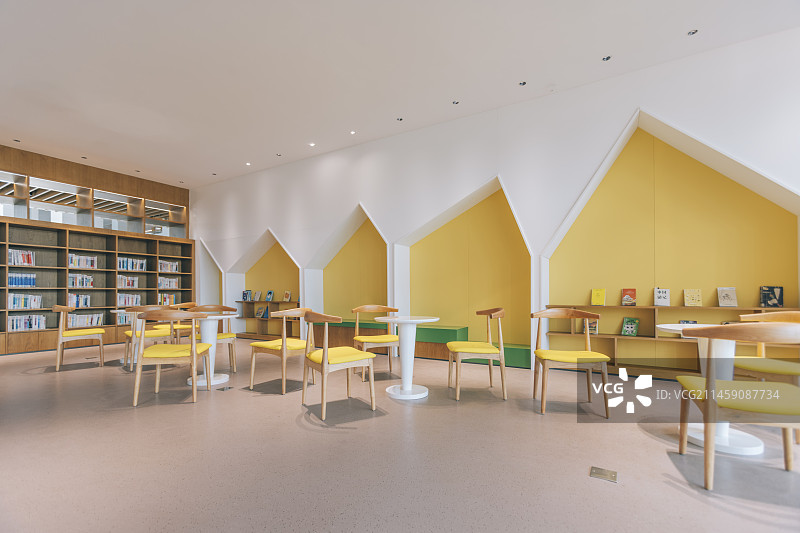广西柳州图书馆柳东馆室内环境图片素材