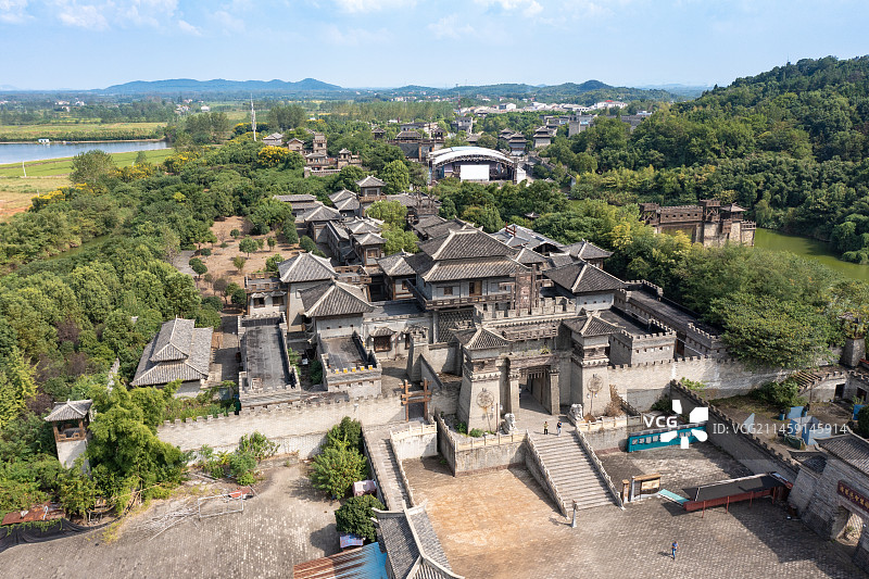 航拍湖北赤壁市三国赤壁古战场景区图片素材