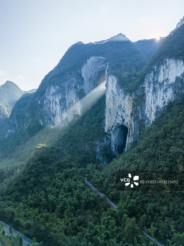 贵州省紫云县格凸河景区的天神光图片素材