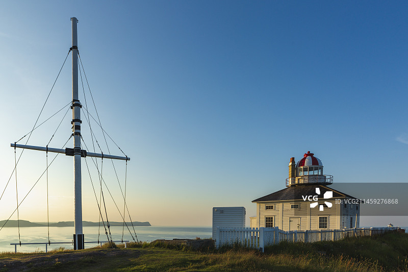 加拿大纽芬兰最古老的斯必尔角（Cape Spear）灯塔，现为博物馆，在“北美最东端”俯瞰着大西洋。图片素材