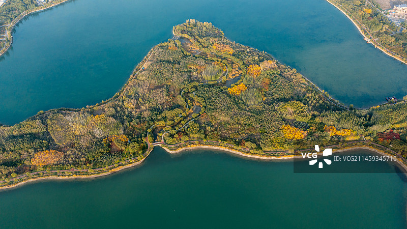 甘肃张掖芦水湾旅游度假区秋景图片素材