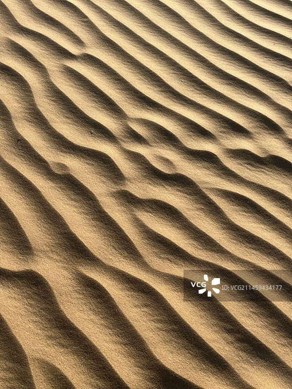 沙漠的光与影图片素材