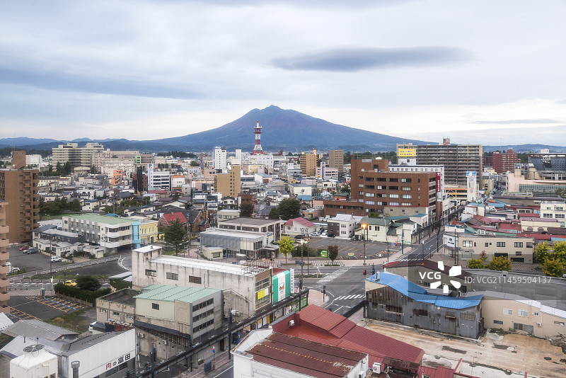 从青森县弘前市眺望岩木山图片素材