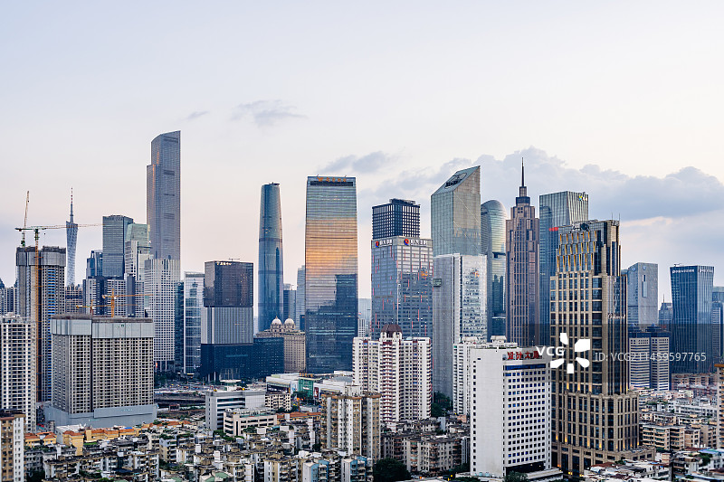 广州城市天际线黄昏风光图片素材