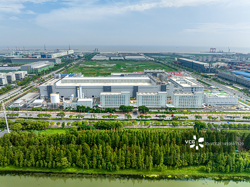 闻泰科技 鼎泰匠心 12英寸车用功率器件半导体工厂 临港自贸区东方芯港产业园 临港产业区汽车产业链图片素材