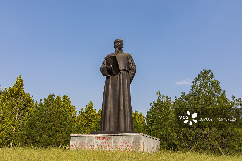 开封市林则徐治河文化广场林则徐雕像图片素材
