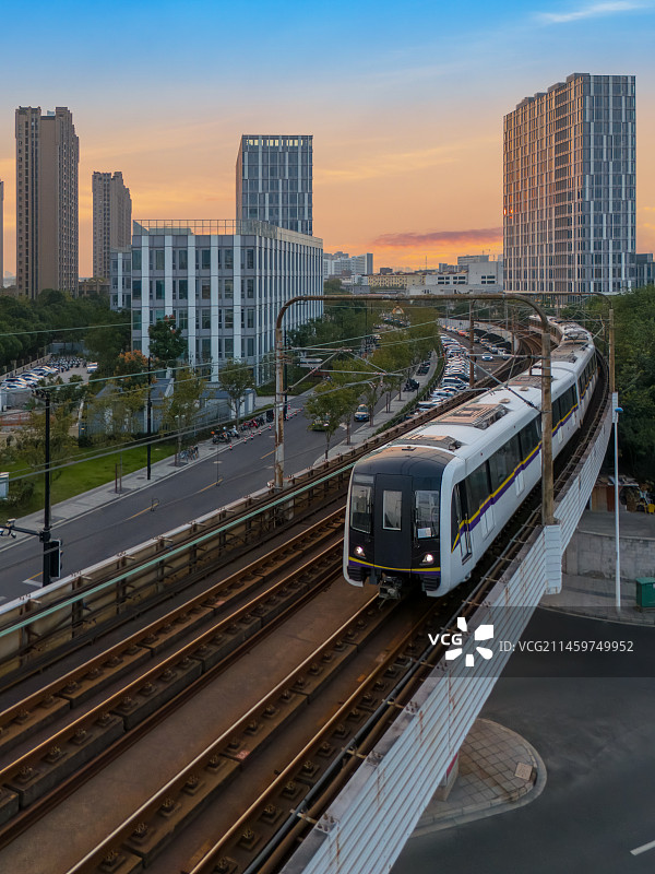 上海轨道交通地铁列车图片素材