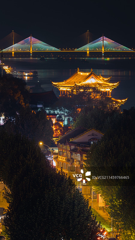 汉阳晴川阁与长江二桥夜景图片素材