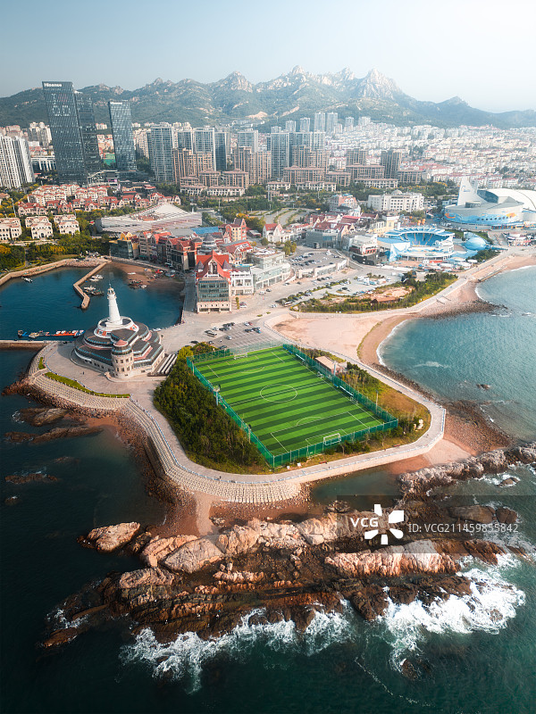 海岸绿宝石-青岛极地海洋世界海上球场图片素材