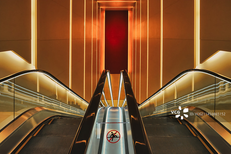 上海一大纪念馆电梯线条之美图片素材