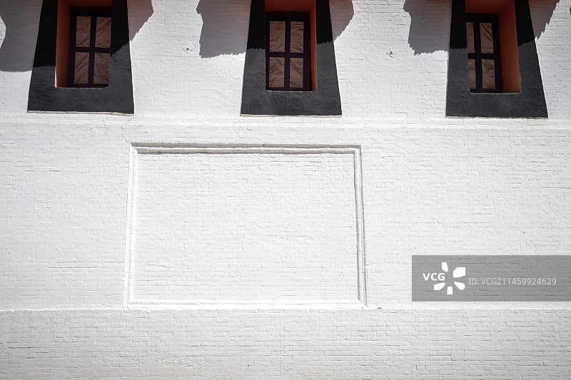 白墙 窗户图片素材