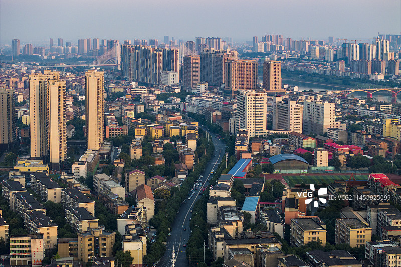 航拍视角,建筑,建筑外部,旅游目的地,旅行,日落,现代,都市风景,城市天际线,户外,都市风光,摩天大图片素材