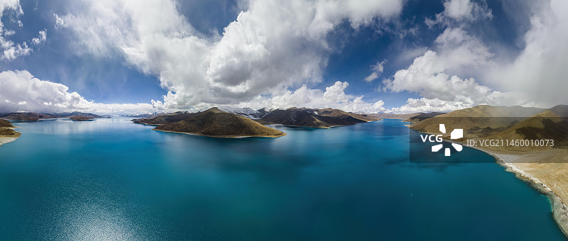 羊卓雍措，简称羊湖！这座美丽的圣湖位于西藏山南地区的浪卡子县，羊湖被誉为西藏三大圣湖之一。图片素材