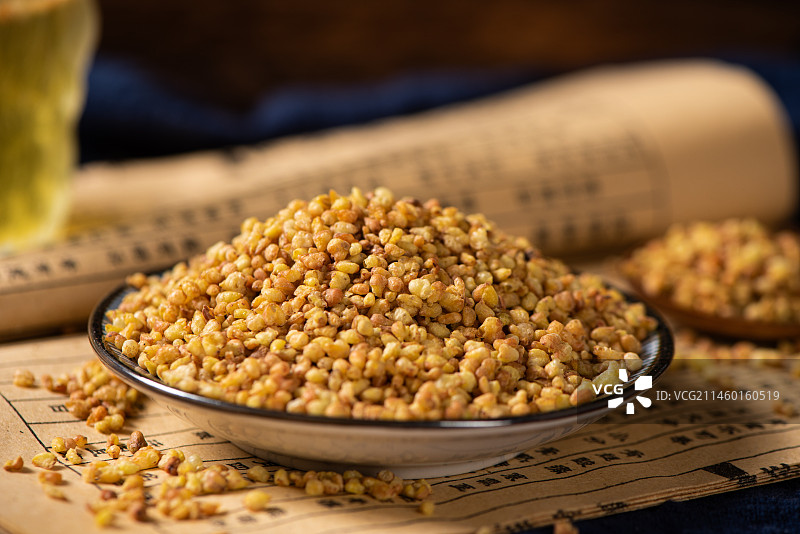 碟子里的苦荞荞麦图片素材