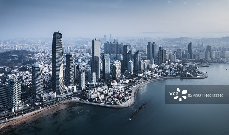 山东青岛浮山湾城市天际线航拍全景风光图片素材