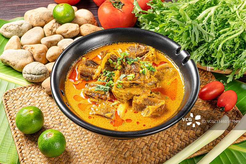 新加坡菜 掌中宝 八爪鱼 炸豆腐 龙虾丸 凤梨片 肥牛金针菇 羊排 煲仔翅 咖喱牛腩 马来西亚图片素材