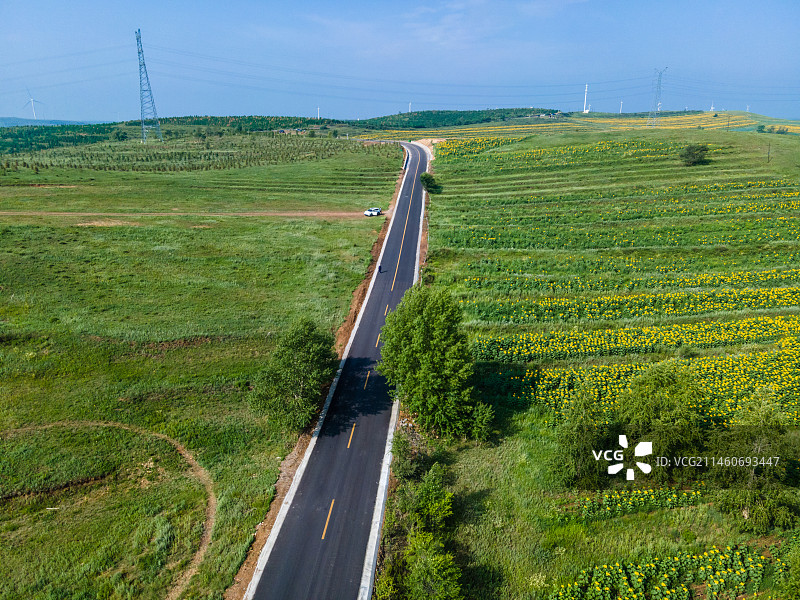 航拍张北草原天路图片素材