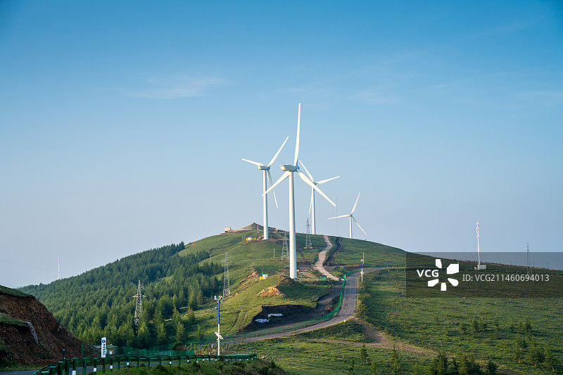 张北草原上的风力发电机   夏季草原风景图片素材