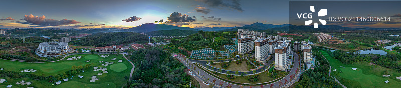 航拍云南昆明安宁市的宁静景色图片素材