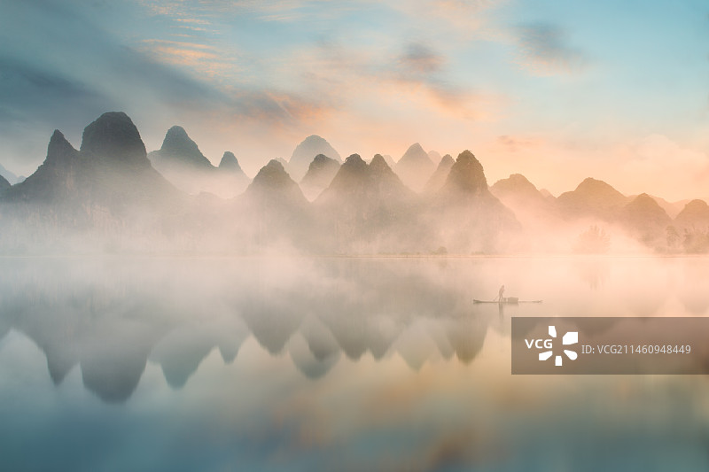 广西桂林漓江阳朔山水图片素材