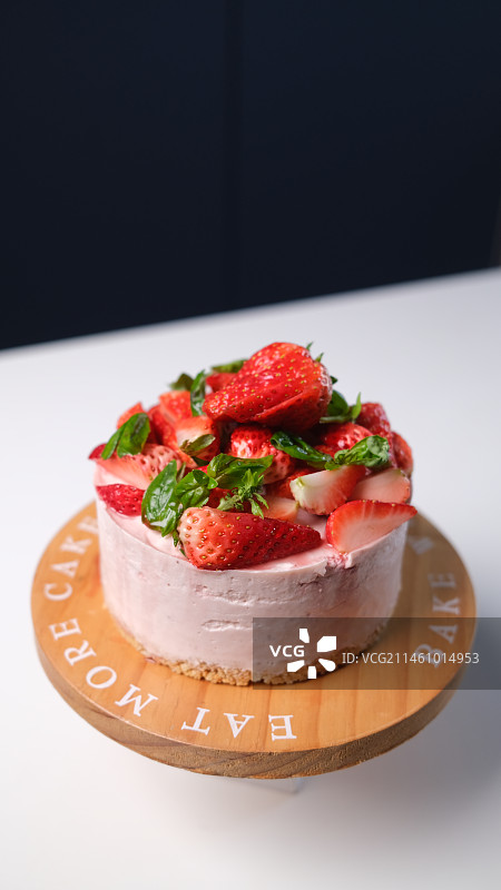 莓果酸奶蛋糕图片素材