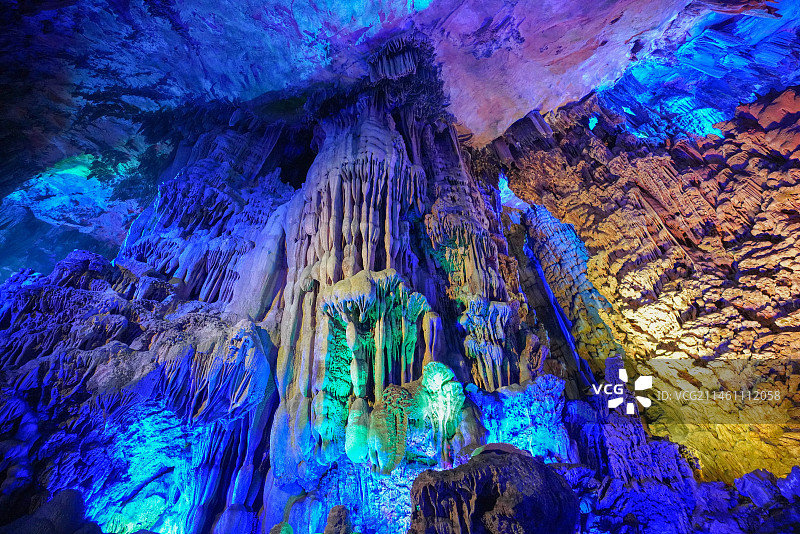 芦笛岩溶洞图片素材