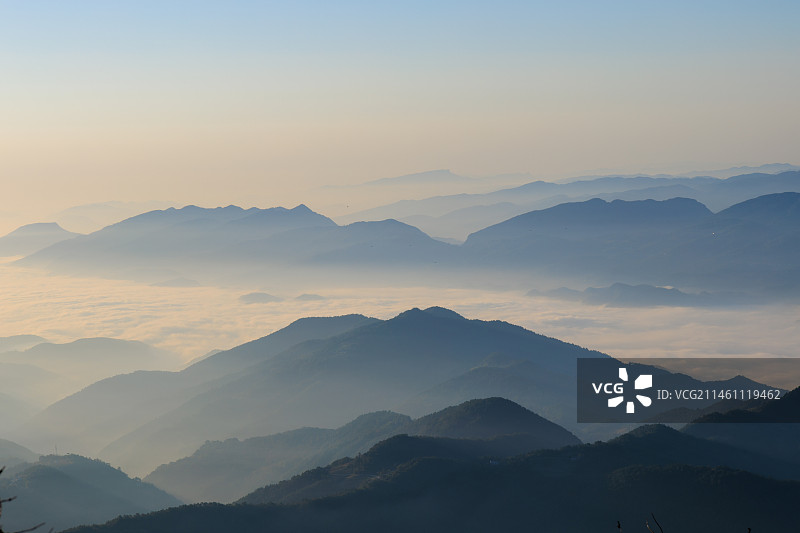 湖北襄阳横冲景区云海山水墨画中国文化图片素材